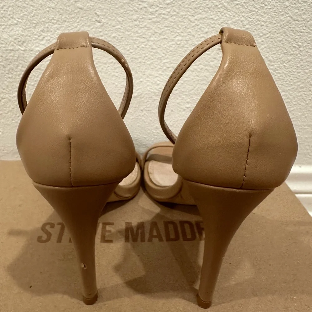 Steve Madden Nude Heels - Picture 7 of 12